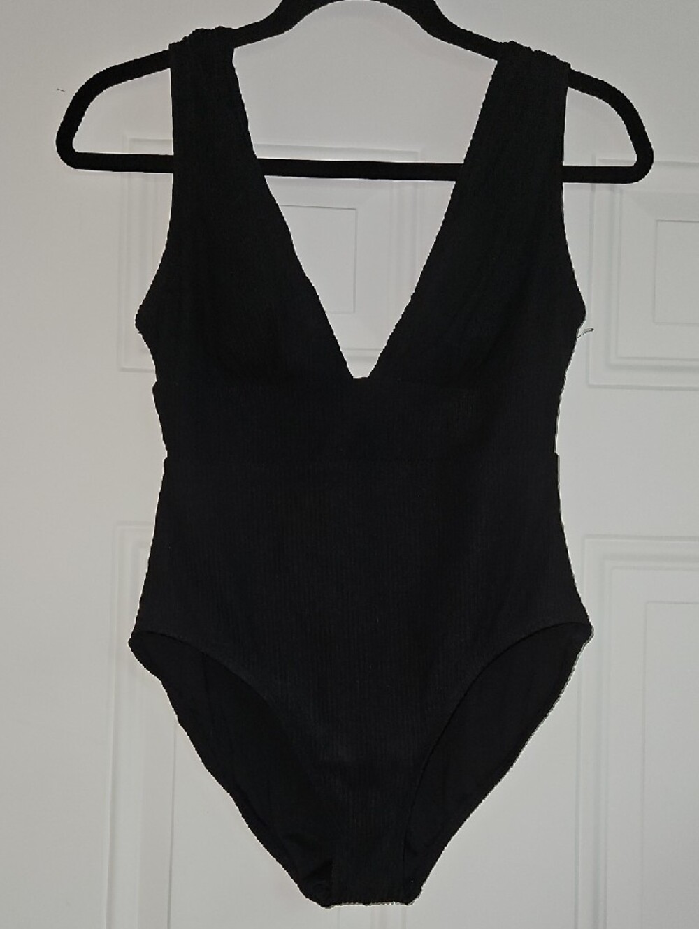 Andie Black Ribbed Plunge One-Piece Swimsuit XS - Picture 3 of 4